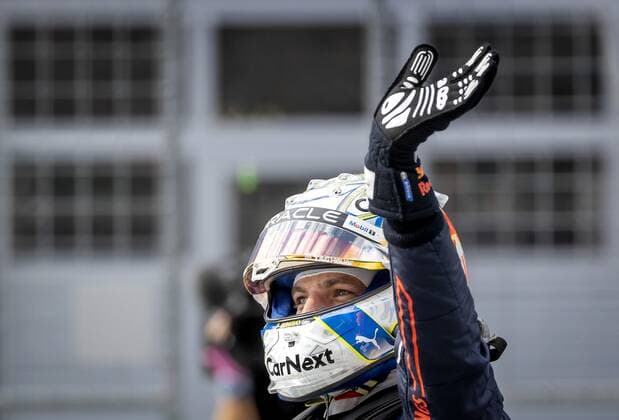 SPIELBERG - Max Verstappen (1) with the Oracle Red Bull Racing RB18 Honda after the pre-F1 Austrian Grand Prix Sprint race at the Red Bull Ring on July 9, 2022 in Spielberg, Austria. ANP SEM VAN DER WAL F1 Grand Prix of Austria - Sprint 2022 xVIxANPxSportx xxANPxIVx