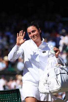 Tennis - Wimbledon (Day 12) 8th July 2022 - Tennis - Wimbledon (Day 12) - Ons Jabeur (TUN) waves after defeat in her Ladies Singles Final against Elena Rybakina (KAZ) - Photo: Simon Stacpoole Offside. London UK Copyright: xSimonxStacpoolexOffside