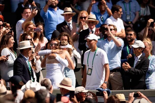 Mandatory Credit: Photo by Ella Ling Shutterstock (13018055bc) Elena Rybakina celebrates victory in the Family Box after the Ladies Singles Final Wimbledon Tennis Championships, Day 13, The All England Lawn Tennis and Croquet Club, London, UK - 09 Jul 2022 Wimbledon Tennis Championships, Day 13, The All England Lawn Tennis and Croquet Club, London, UK - 09 Jul 2022  Copyright: xEllaxLing Shutterstockx 13018055bc
