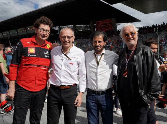 Formula 1 BWT Grosser Preis von Österreich 2022 09.07.2022, Red Bull Ring , Spielberg, Formula 1 BWT Grosser Preis von Österreich 2022 , im Bild Teamchef Mattia Binotto (Scuderia Ferrari Mission Winnow), Formel 1 Chef Stefano Domenicali, FIA Präsident Mohammed bin Sulayem, Flavio Briatore.