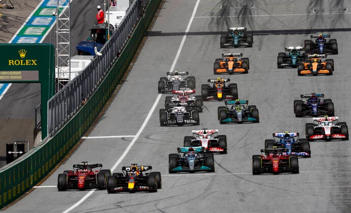 Start, Sprint Qualifying, 16 Charles Leclerc (MCO, Scuderia Ferrari), 1 Max Verstappen (NLD, Oracle Red Bull Racing), 63 George Russell (GBR, Mercedes-AMG Petronas F1 Team), 55 Carlos Sainz (ESP, Scuderia Ferrari), F1 Grand Prix of Austria at Red Bull Ring on July 9, 2022 in Spielberg, Austria. (Photo by HOCH ZWEI) Spielberg Austria