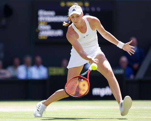 Elena Rybakina (KAZ), Damen Einzel, Finale, Endspiel Tennis - Wimbledon 2022 - Grand Slam ITF ATP, Tennis Herren WTA, Tennis Damen - AELTC - London - - Great Britain - 9 July 2022. Copyright: xJuergenxHasenkopfx