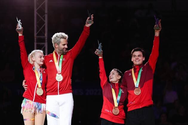 Bilder des Jahres 2022, Sport 07 Juli Sport Themen der Woche KW27 Sport Bilder des Tages VARIOUS SPORTS - World Games 2022 BIRMINGHAM,ALABAMA,USA,09.JUL.22 - VARIOUS SPORTS, DANCING - World Games 2022, Rock n Roll. Image shows the rejoicing of Michelle Uhl, Tobias Bludau (GER), Anna Sturm and Matthias Feichtinger (AUT). Keywords: medal, trophy.  GEPAxpictures xDanielxGoetzhaber
