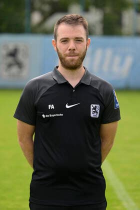 09.07.2022, Fussball 3. Liga 2022 2023, TSV 1860 München an der Grünwalder Strasse in München, Porträttermin 2022 2023, Teammanager Fatih Aslan