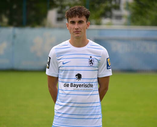09.07.2022, Fussball 3. Liga 2022 2023, TSV 1860 München an der Grünwalder Strasse in München, Porträttermin 2022 2023, Michael Glück (TSV 1860 München)