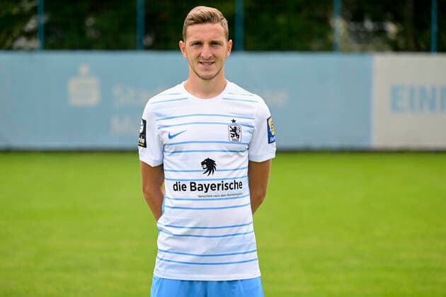 09.07.2022, Fussball 3. Liga 2022 2023, TSV 1860 München an der Grünwalder Strasse in München, Porträttermin 2022 2023, Meris Skenderovic (TSV 1860 München)