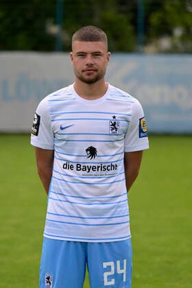 09.07.2022, Fussball 3. Liga 2022 2023, TSV 1860 München an der Grünwalder Strasse in München, Porträttermin 2022 2023, Nathan Wicht (1860 München)
