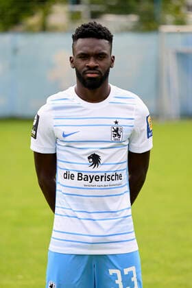 09.07.2022, Fussball 3. Liga 2022 2023, TSV 1860 München an der Grünwalder Strasse in München, Porträttermin 2022 2023, Joseph Boyamba (TSV 1860 München)