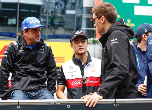14 Fernando Alonso (ESP, BWT Alpine F1 Team), 24 Guanyu Zhou (CHN, Alfa Romeo F1 Team ORLEN), 63 George Russell (GBR, Mercedes-AMG Petronas F1 Team), F1 Grand Prix of Austria at Red Bull Ring on July 10, 2022 in Spielberg, Austria. (Photo by HOCH ZWEI) Spielberg Austria