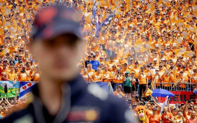 SPIELBERG - Max Verstappen (1) with his fans during the drivers parade ahead of the Austrian Grand Prix at the Red Bull Ring on July 10, 2022 in Spielberg, Austria. ANP SEM VAN DER WAL F1 Grand Prix of Austria 2022 xVIxANPxSportx xxANPxIVx
