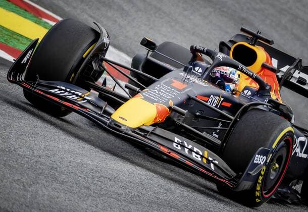 SPIELBERG - Max Verstappen (1) with the Oracle Red Bull Racing RB18 Honda during the Austrian Grand Prix at the Red Bull Ring on July 10, 2022 in Spielberg, Austria. ANP SEM VAN DER WAL F1 Grand Prix of Austria 2022 xVIxANPxSportx xxANPxIVx