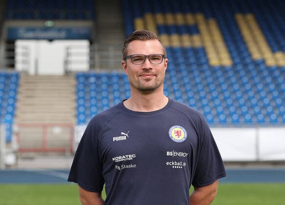Florian Brand (Mannschaftsarzt) ; Eintracht Braunschweig; 2.BL, Portraettermin 2022 2023
