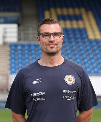Florian Brand (Mannschaftsarzt) ; Eintracht Braunschweig; 2.BL, Portraettermin 2022 2023