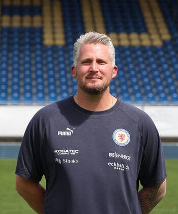 Physio Florian Horn ; Eintracht Braunschweig; 2.BL, Portraettermin 2022 2023
