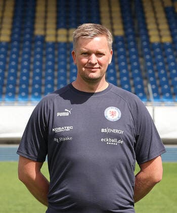 Holm Stelzer (Teammanager) ; Eintracht Braunschweig; 2.BL, Portraettermin 2022 2023