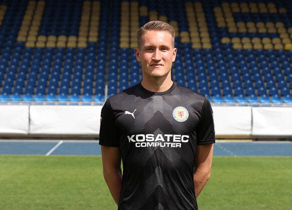 Ron-Thorben Hoffmann ; Eintracht Braunschweig; 2.BL, Portraettermin 2022 2023