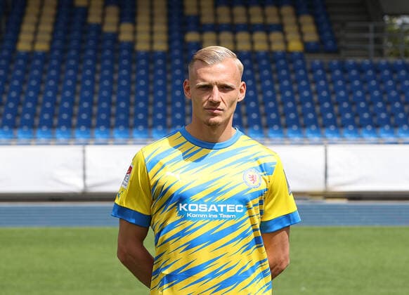 Saulo Decarli ; Eintracht Braunschweig; 2.BL, Portraettermin 2022 2023