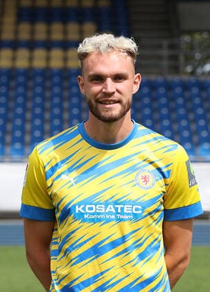 Philipp Strompf ; Eintracht Braunschweig; 2.BL, Portraettermin 2022 2023