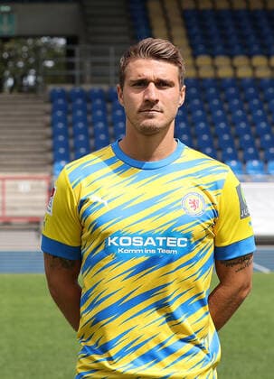 Benjamin Girth ; Eintracht Braunschweig; 2.BL, Portraettermin 2022 2023