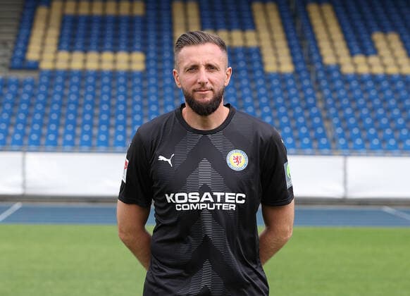 Jasmin Fejzic ; Eintracht Braunschweig; 2.BL, Portraettermin 2022 2023