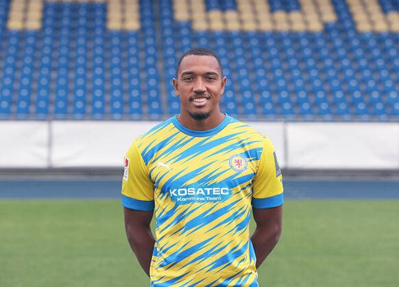 Anton-Leander Donkor ; Eintracht Braunschweig; 2.BL, Portraettermin 2022 2023