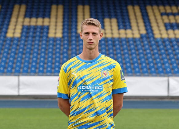 Lion Lauberbach ; Eintracht Braunschweig; 2.BL, Portraettermin 2022 2023