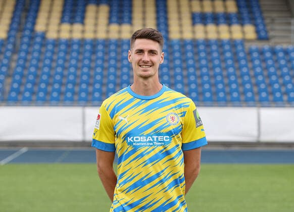 Danielo Wiebe ; Eintracht Braunschweig; 2.BL, Portraettermin 2022 2023