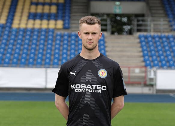 Lennart Schulze Koekelsum ; Eintracht Braunschweig; 2.BL, Portraettermin 2022 2023