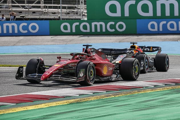 01 VERSTAPPEN Max (nld), Red Bull Racing RB18, action 16 LECLERC Charles (mco), Scuderia Ferrari F1-75, action during the Formula 1 Rolex Grosser Preis Von Osterreich 2022, 2022 Austrian Grand Prix, 11th round of the 2022 FIA Formula One World Championship, WM, Weltmeisterschaft from July 8 to 10, 2022 on the Red Bull Ring, in Spielberg, Austria - F1 - AUSTRIAN GRAND PRIX 2022 - RACE DPPI Panoramic 00122027__R5_2720