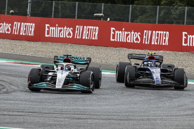 63 RUSSELL George (gbr), Mercedes AMG F1 Team W13, action 06 LATIFI Nicholas (can), Williams Racing FW44, action during the Formula 1 Rolex Grosser Preis Von Osterreich 2022, 2022 Austrian Grand Prix, 11th round of the 2022 FIA Formula One World Championship, WM, Weltmeisterschaft from July 8 to 10, 2022 on the Red Bull Ring, in Spielberg, Austria - F1 - AUSTRIAN GRAND PRIX 2022 - RACE DPPI Panoramic 00122027__R3_3513