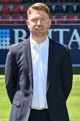 08.07.2022, xjhx, Fussball 3.Liga, SV Wehen Wiesbaden - Fototermin Saison 2022 23 emspor, v.l. Sportdirektor Paul Fernie (SV Wehen Wiesbaden) (DFL DFB REGULATIONS PROHIBIT ANY USE OF PHOTOGRAPHS as IMAGE SEQUENCES and or QUASI-VIDEO) Wiesbaden