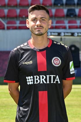 08.07.2022, xjhx, Fussball 3.Liga, SV Wehen Wiesbaden - Fototermin Saison 2022 23 emspor, v.l. Nico Rieble (SV Wehen Wiesbaden) (DFL DFB REGULATIONS PROHIBIT ANY USE OF PHOTOGRAPHS as IMAGE SEQUENCES and or QUASI-VIDEO) Wiesbaden