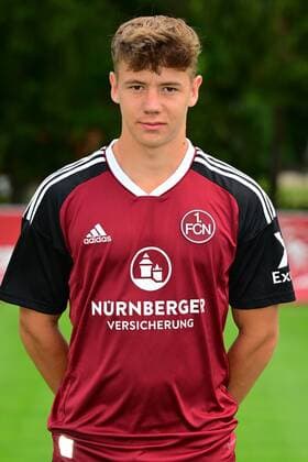 06.07.2022 - 1. FC Nürnberg FCN Club U23 - Regionalliga - Saison 2022 2023 - Fototermin Porträttermin Pressetermin Präsentation - Einzelbild Einzelfoto Portrait Porträt Kopfbild - - Niklas Jahn (1. FC Nürnberg II ) Einzelbild Einzelfoto Portrait Porträt Kopfbild