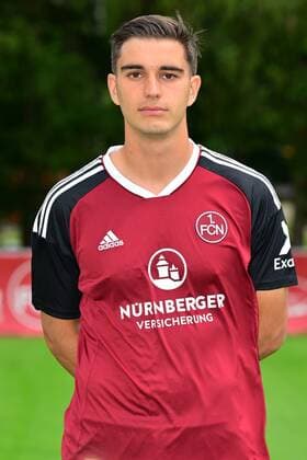 06.07.2022 - 1. FC Nürnberg FCN Club U23 - Regionalliga - Saison 2022 2023 - Fototermin Porträttermin Pressetermin Präsentation - Einzelbild Einzelfoto Portrait Porträt Kopfbild - - Nikola Komljenovic (1. FC Nürnberg II ) Einzelbild Einzelfoto Portrait Porträt Kopfbild