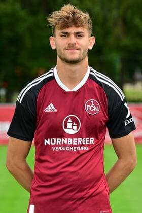 06.07.2022 - 1. FC Nürnberg FCN Club U23 - Regionalliga - Saison 2022 2023 - Fototermin Porträttermin Pressetermin Präsentation - Einzelbild Einzelfoto Portrait Porträt Kopfbild - - Leonardo Vonic (1. FC Nürnberg II ) Einzelbild Einzelfoto Portrait Porträt Kopfbild