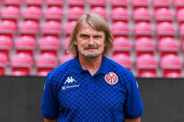 Mainz, MEWA-Arena, 11.07.2022, Mannschaftsfoto 1. Bundesliga - 1.FSV Mainz 05, Stephan Kuhnert (Torwarttrainer)
