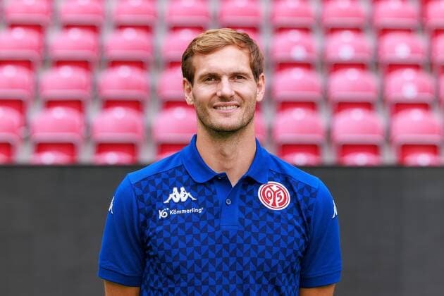 Mainz, MEWA-Arena, 11.07.2022, Mannschaftsfoto 1. Bundesliga - 1.FSV Mainz 05, Jonas Grünewald (Stellvertretender Leiter Performance)