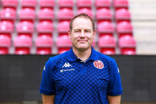 Mainz, MEWA-Arena, 11.07.2022, Mannschaftsfoto 1. Bundesliga - 1.FSV Mainz 05, Stefan Kamilli (Physiotherapeut)