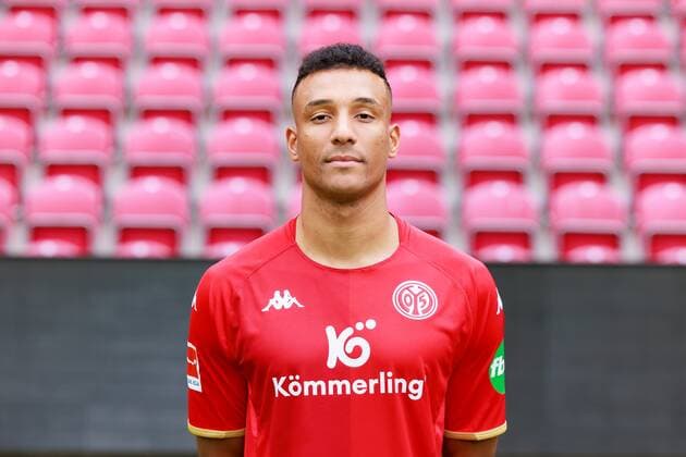 Mainz, MEWA-Arena, 11.07.2022, Mannschaftsfoto 1. Bundesliga - 1.FSV Mainz 05, Karim Oniswo (9)