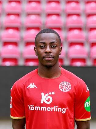 Mainz, MEWA-Arena, 11.07.2022, Mannschaftsfoto 1. Bundesliga - 1.FSV Mainz 05, Merveille Papela (24)