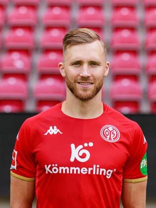 Mainz, MEWA-Arena, 11.07.2022, Mannschaftsfoto 1. Bundesliga - 1.FSV Mainz 05, Silvan Widmer (30)