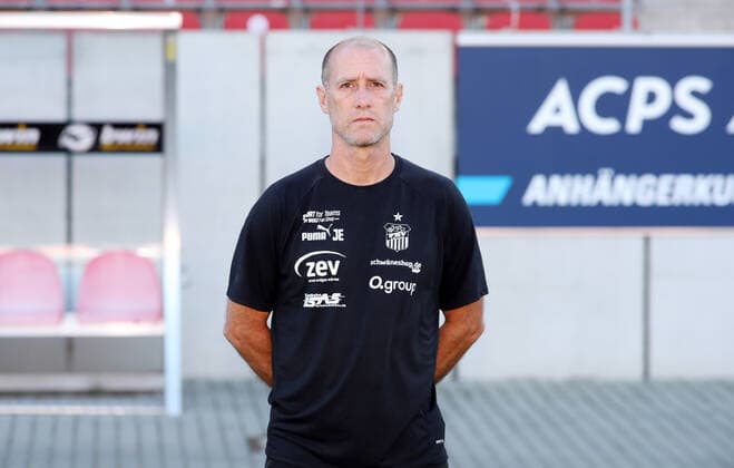 Teampraesentation Zwickau 12.07.2021 Trainer Joe Enochs; FSV Zwickau; 3.Liga, Porträttermin 2022 2023 , Zwickau, 12.07.2021, GGZ Arena Zwickau, Fussball ,