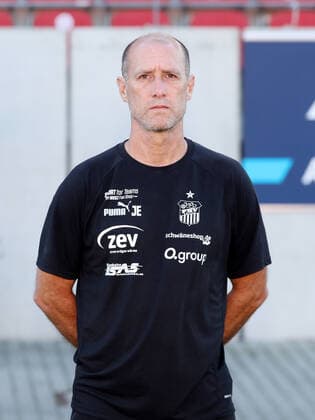Teampraesentation Zwickau 12.07.2021 Trainer Joe Enochs; FSV Zwickau; 3.Liga, Porträttermin 2022 2023 , Zwickau, 12.07.2021, GGZ Arena Zwickau, Fussball ,