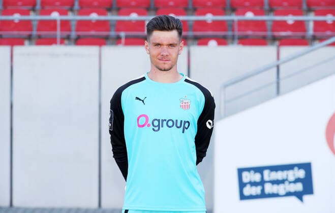 Teampraesentation Zwickau 12.07.2021 Torhüter Max Sprang (26, Zwickau); FSV Zwickau; 3.Liga, Porträttermin 2022 2023 , Zwickau, 12.07.2021, GGZ Arena Zwickau, Fussball ,