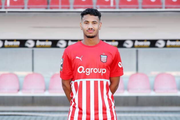 Teampraesentation Zwickau 12.07.2021 Noah Shawn Agbaje (20, Zwickau); FSV Zwickau; 3.Liga, Porträttermin 2022 2023 , Zwickau, 12.07.2021, GGZ Arena Zwickau, Fussball ,