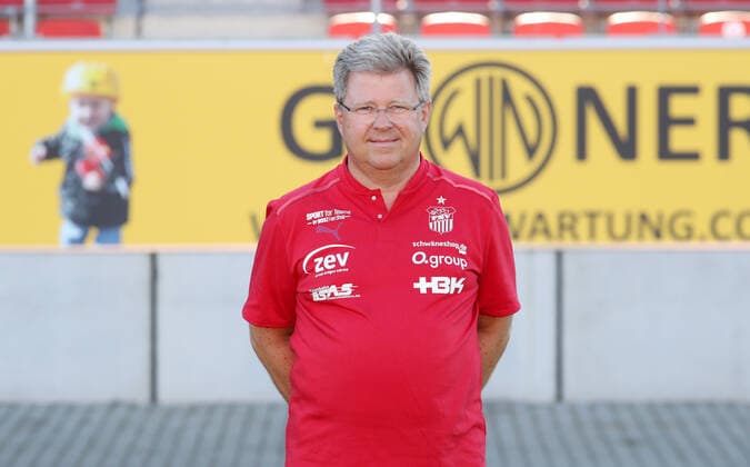 Teampraesentation Zwickau 12.07.2021 Mannschaftsarzt Dr. Reinhold Müller Mueller; FSV Zwickau; 3.Liga, Porträttermin 2022 2023 , Zwickau, 12.07.2021, GGZ Arena Zwickau, Fussball ,