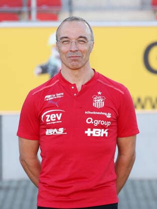 Teampraesentation Zwickau 12.07.2021 Mannschaftsarzt Dr. Uwe Flötgen Floetgen; FSV Zwickau; 3.Liga, Porträttermin 2022 2023 , Zwickau, 12.07.2021, GGZ Arena Zwickau, Fussball ,