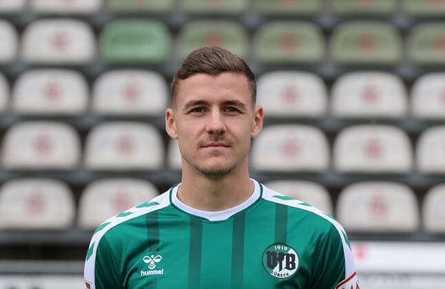 Marius Hauptmann (VfB Luebeck) RL Nord, Portraettermin 2022 2023