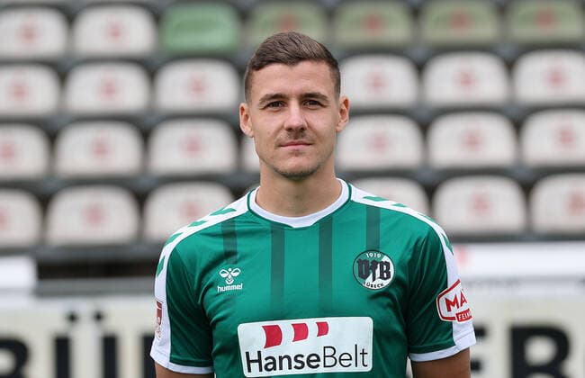 Marius Hauptmann (VfB Luebeck) RL Nord, Portraettermin 2022 2023