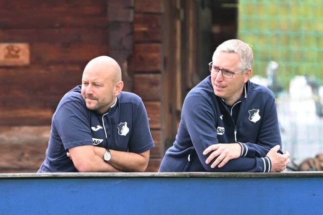 15.07.2022, xmeix, Trainingslager 2022, 1.Fussball Bundesliga, TSG 1899 Hoffenheim, emspor. v.l.n.r, Leiter Profifussbal Alexander Rosen (TSG 1899 Hoffenheim) mit Frank Briel Geschaeftsfueherr Finanzen (TSG 1899 Hoffenheim) (DFL DFB REGULATIONS PROHIBIT ANY USE OF PHOTOGRAPHS as IMAGE SEQUENCES and or QUASI-VIDEO) emspor Kitzbuehel